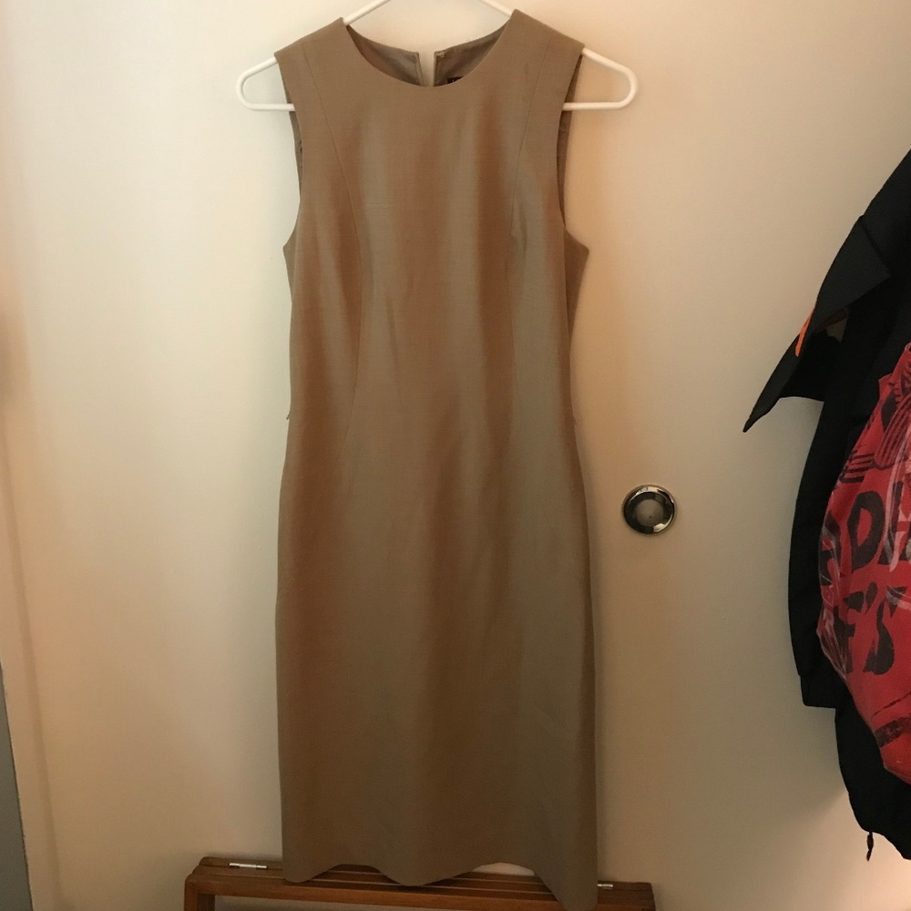 Theory Dress - size 4 - Camel - Picture 4 of 8